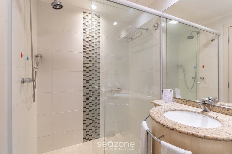 Stúdio en resort frente mar Playa de Jurerê JBV165