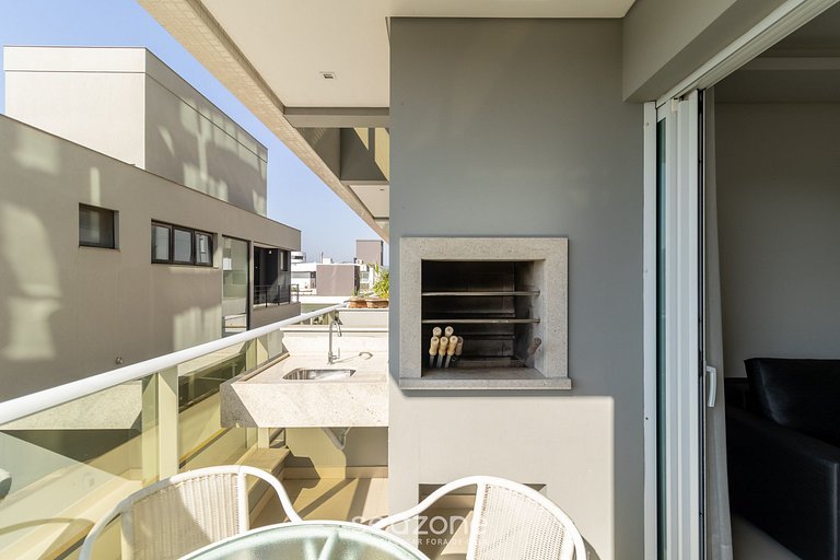 Apto c/ Churrasq 1km da Praia de Jurerê - LES106