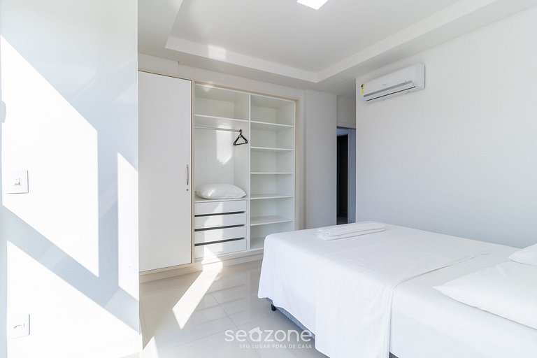 Apto c/ Barbacoa 1km de la Playa de Jurerê LES106