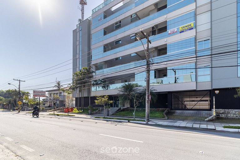 Apto c/ Barbacoa 1km de la Playa de Jurerê LES106