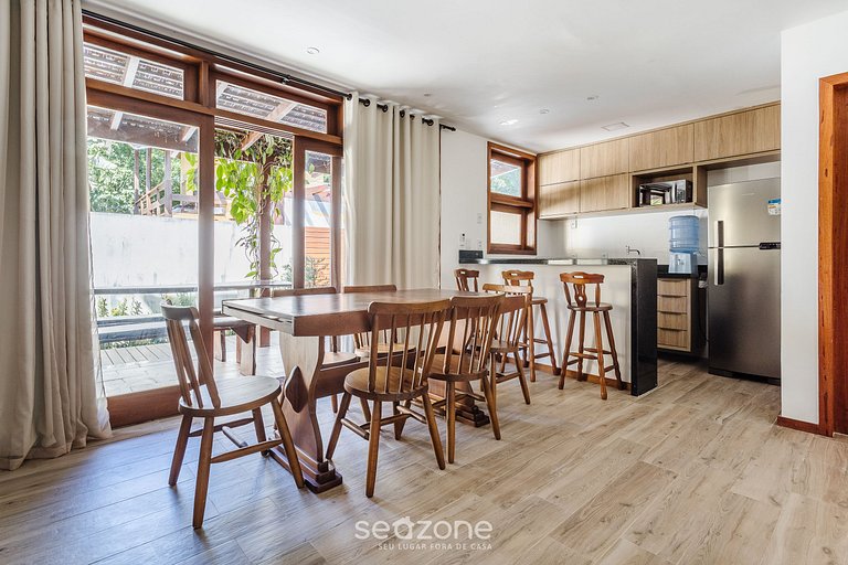 Casa con parrilla en el condominio CVB0144