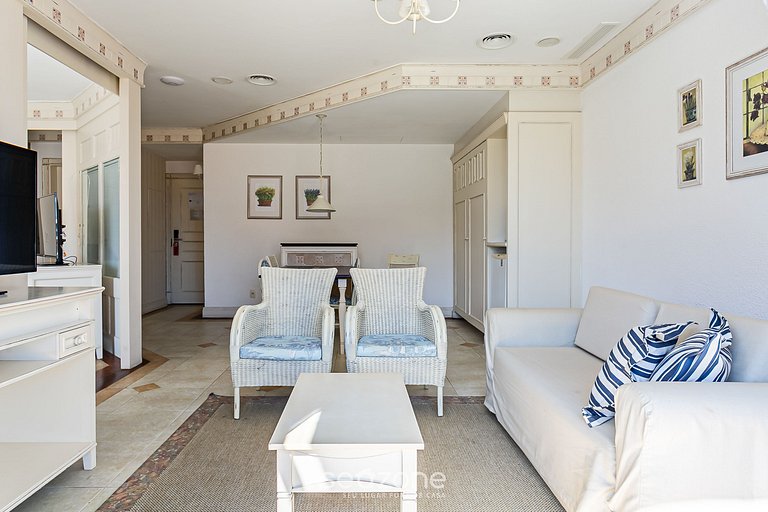 Apartamento en Resort en la Playa de Jurerê ILC2310 Seazone