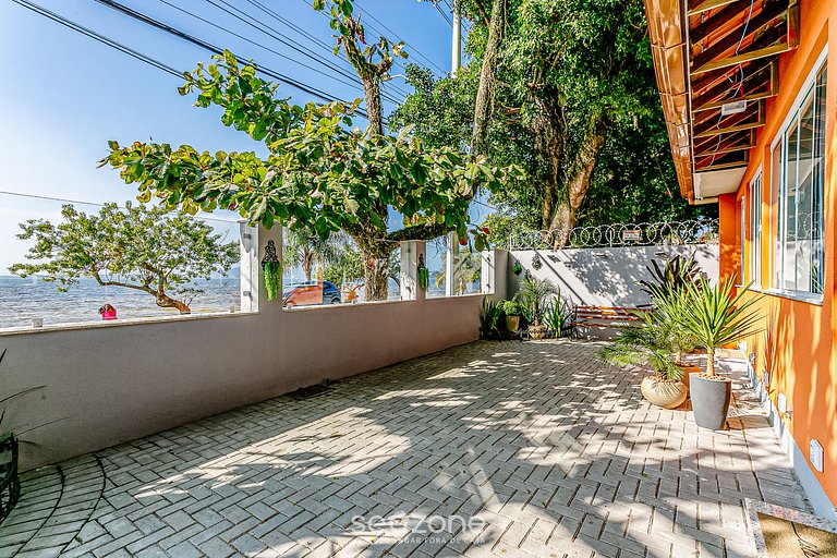 Aptos y estudios frente a Lagoa da Conceição SDR