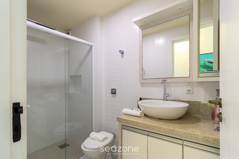 Apt perfeito de frente para o mar ILH106