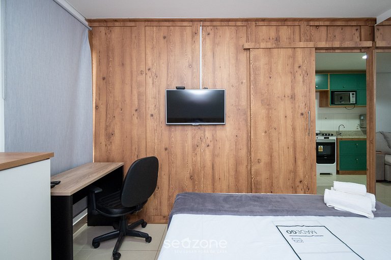 Flat em cond. com piscina, Setor Bueno - DNAB1503