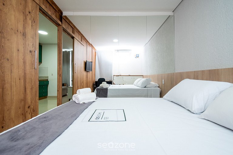 Flat c/ piscina en cond., Setor Bueno - DNAB1503