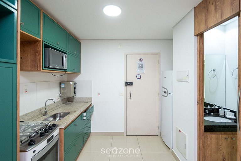 Flat em cond. com piscina, Setor Bueno - DNAB1503