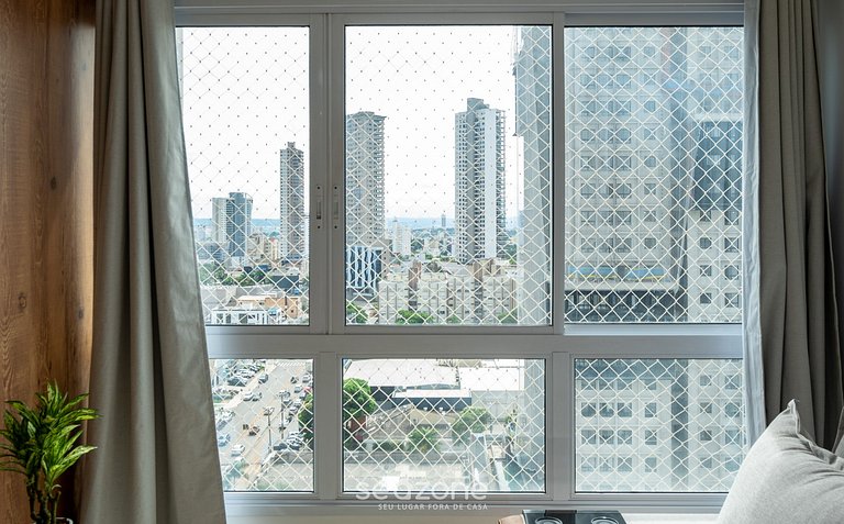 Flat em cond. com piscina, Setor Bueno - DNAB1503