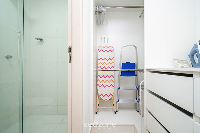 Flat c/ piscina en cond., Setor Bueno - DNAB1503