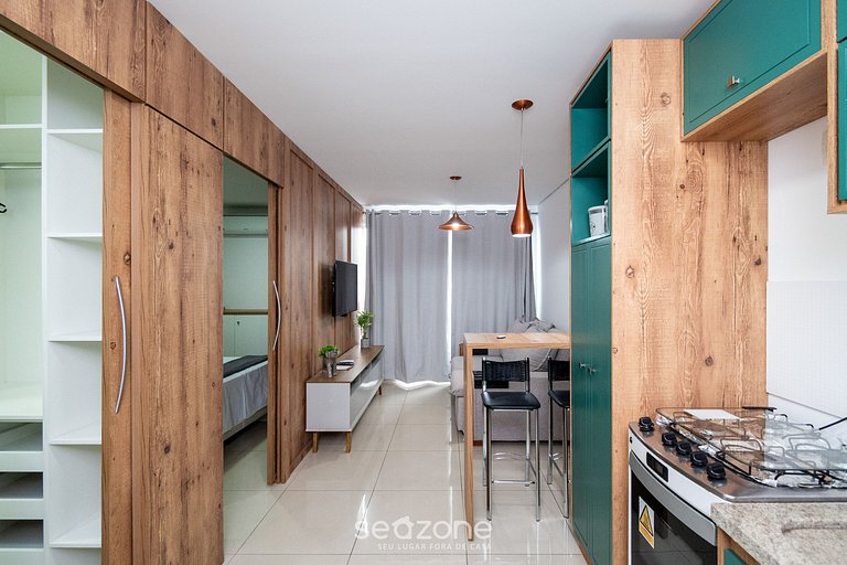 Flat c/ piscina en cond., Setor Bueno - DNAB1503