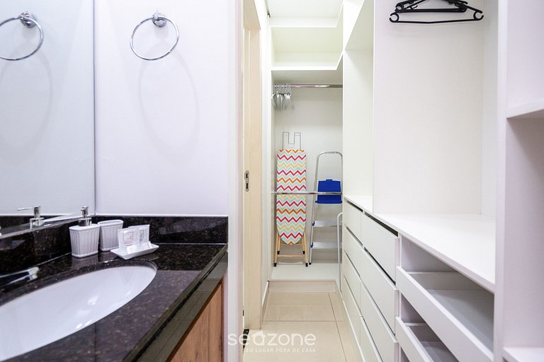 Flat em cond. com piscina, Setor Bueno - DNAB1503