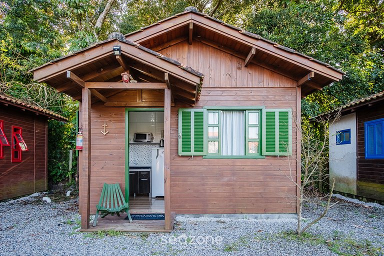 Cabana em meio a natureza no Rosa PRJ003