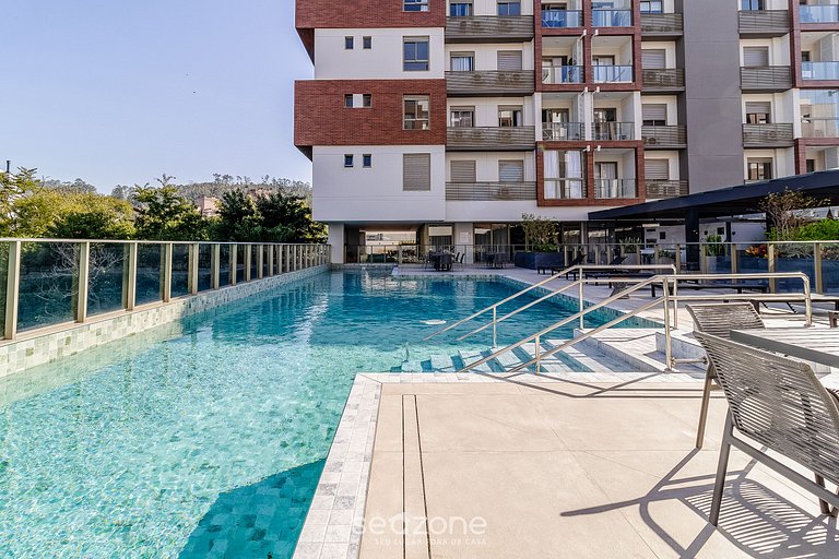 Hermoso apto con suites en Córrego Grande SSL303