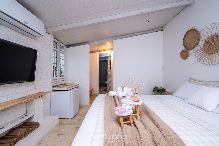 Suíte Moderna Frente ao Lago em Goiania - RGB001