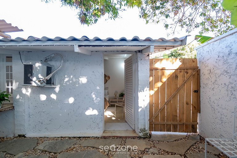 Suíte Moderna Frente ao Lago em Goiania - RGB001