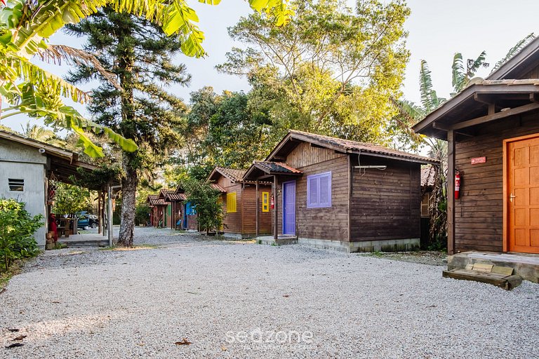 Cabañas relajantes cerca de la Praia do Rosa - PRJ