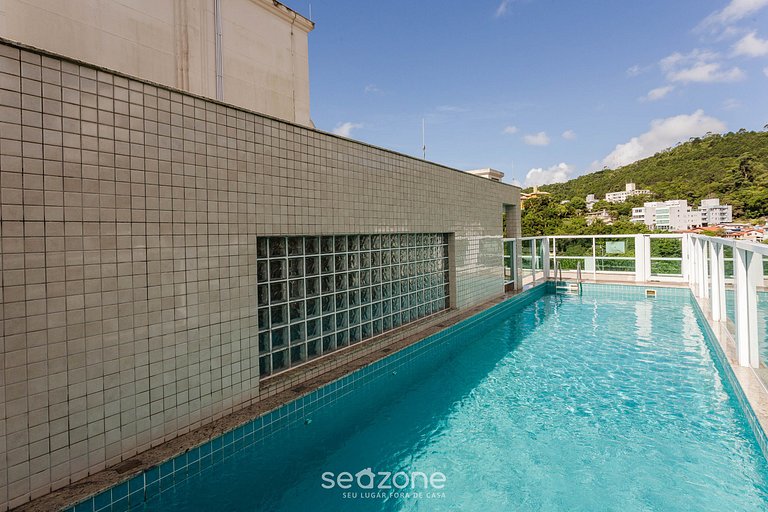 Apt con piscina a 85m de la playa en Jurerê PTJ203