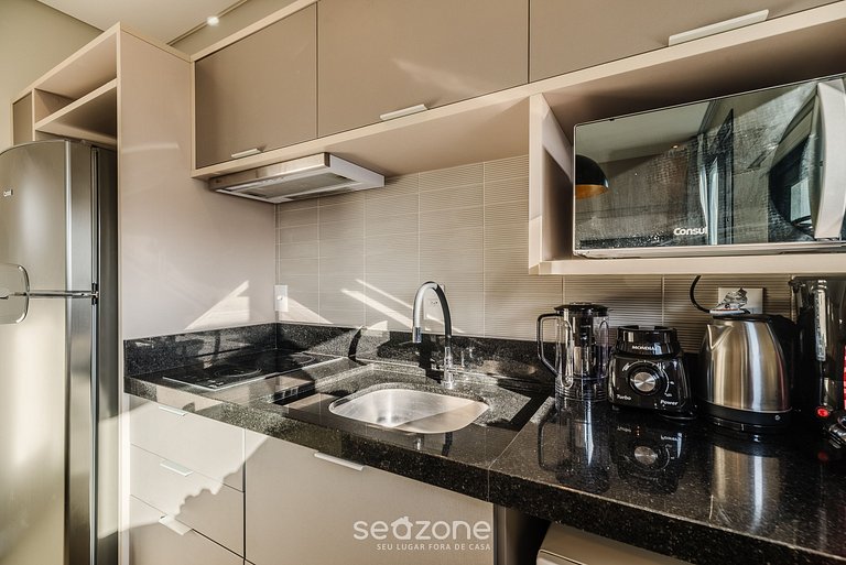 Apartamento à beira-mar a 280 metros da praia MHF1601
