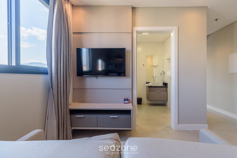 Apartamento à beira-mar a 280 metros da praia MHF1601