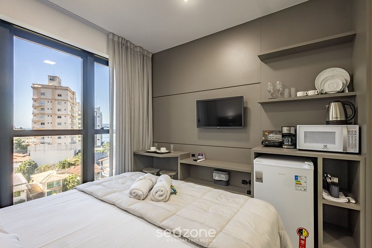 Apartamento com vista para o mar a 280 metros da praia MHFB0