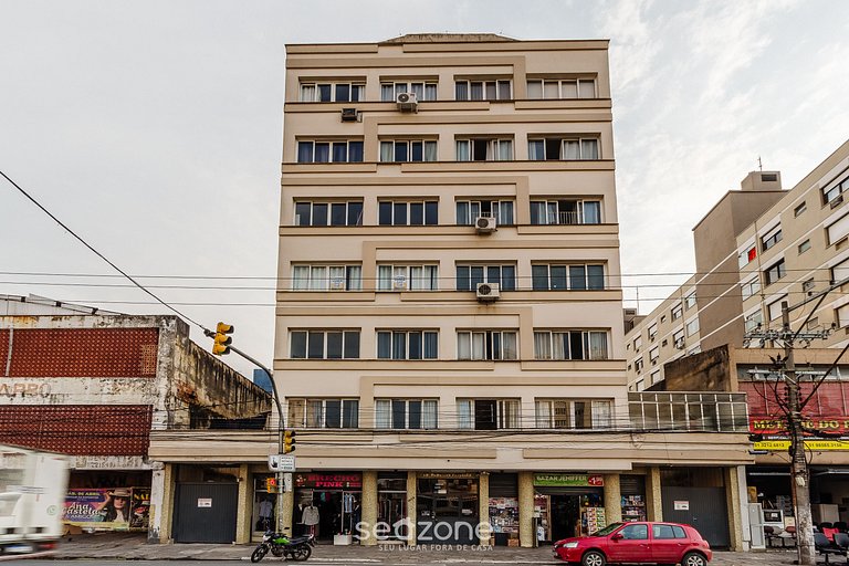 Estudio práctico cerca Parque Farroupilha HPN707