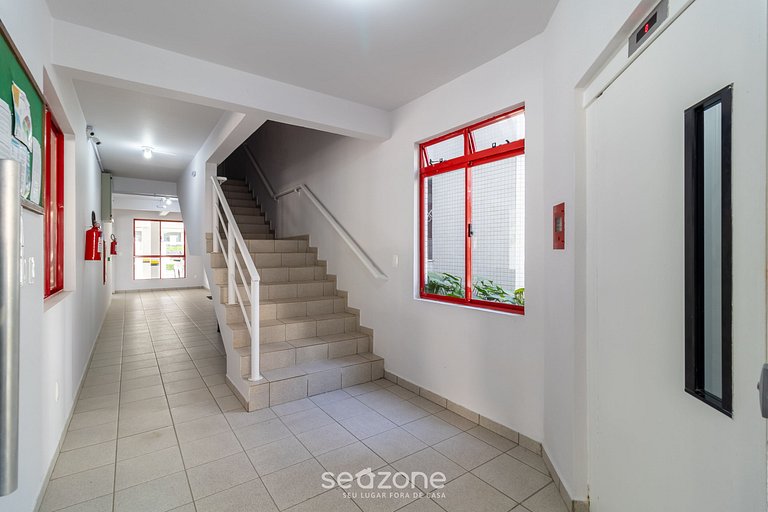 Apto cómodo a 150m de Praia Brava RRA0205