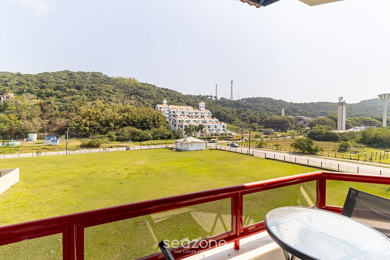 Apto cómodo a 150m de Praia Brava RRA0205