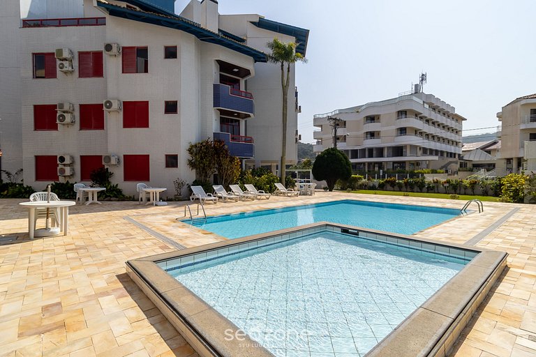 Apto cómodo a 150m de Praia Brava RRA0205