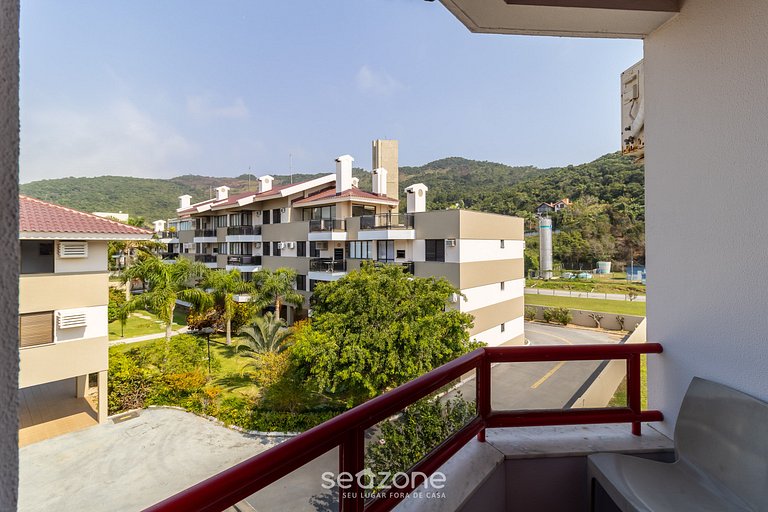 Apto confortável a 150m da Praia Brava RRA0205