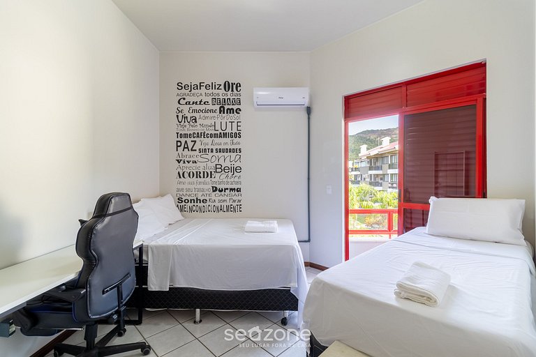 Apto cómodo a 150m de Praia Brava RRA0205