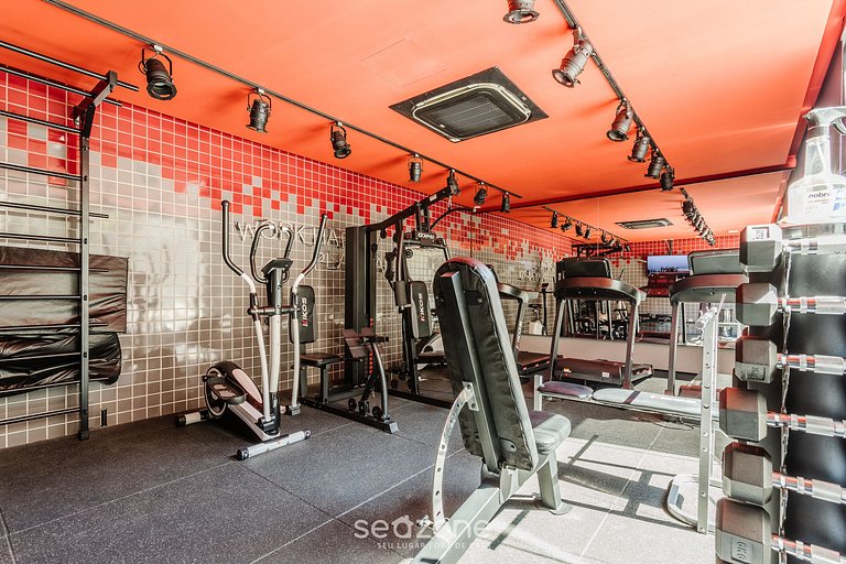 Studio c/piscina a 3 minutos do metrô BSS0703