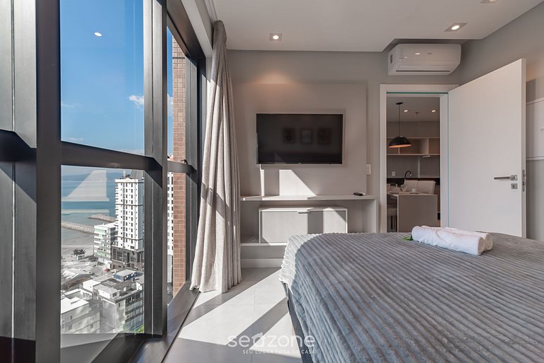Apartamento com vista para o mar a 280 metros da praia