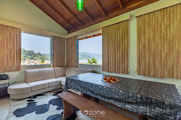 Casa duplex com linda vista a 80m da Praia RRF2562