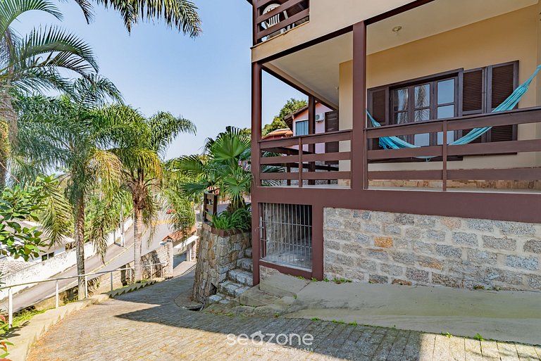 Casa dúplex c/ hermosa vista 80m de Playa RRF2562