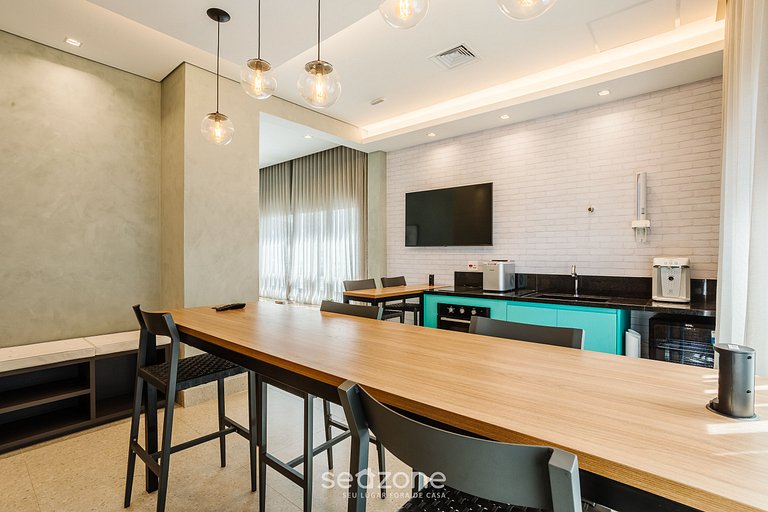 Apto moderno c/ piscina próximo ao Shopping BIA035