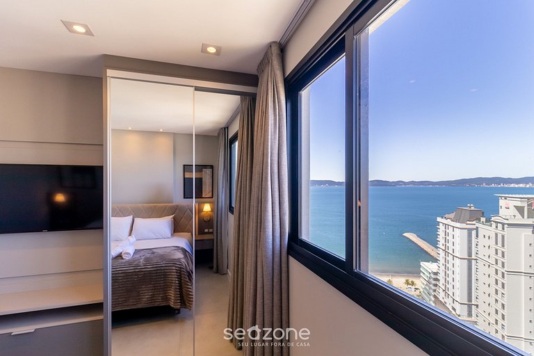 Apartamento com vista para o mar no condomínio, a 280 metros
