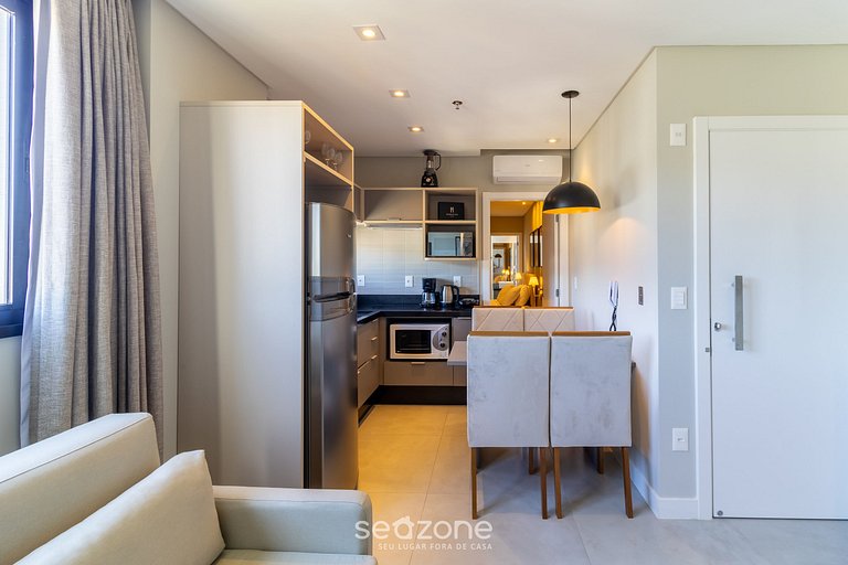 Apartamento com vista para o mar no condomínio, a 280 metros