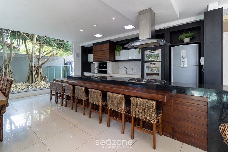 Apto Encantadora Vista al Mar en Itacorubi CMR204