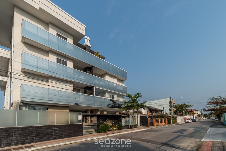 Apt c/ Churrasqueira em Canasvieiras CSE0102