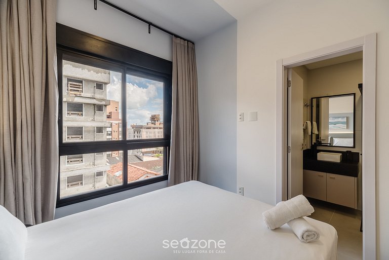 Apto com piscina no Centro de Floripa LGD0201