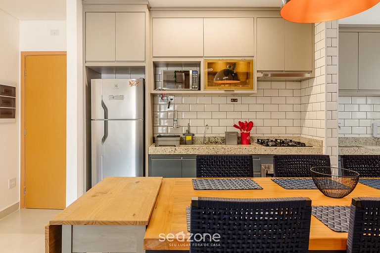 Apto aconchegante a 550m da Praia Grande IRE021