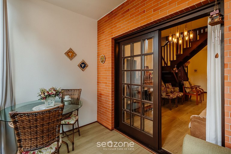 Apto dúplex c/ suite y chimenea en Gramado RLN204