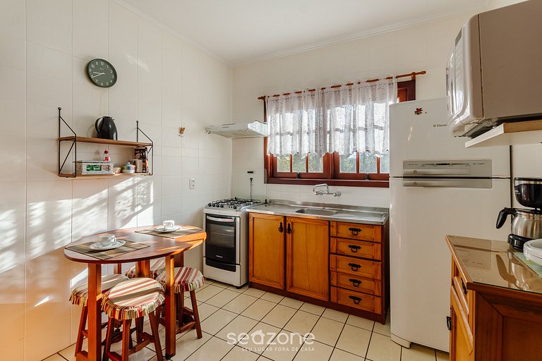 Apto duplex c/ suíte e lareira em Gramado RLN204