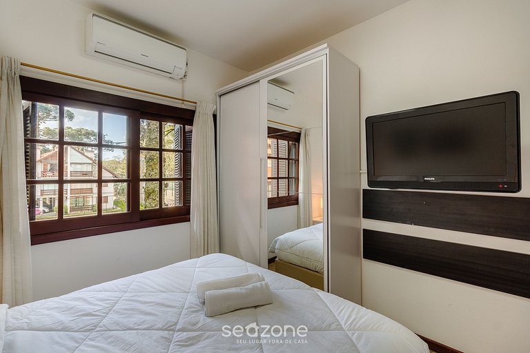 Apto duplex c/ suíte e lareira em Gramado RLN204