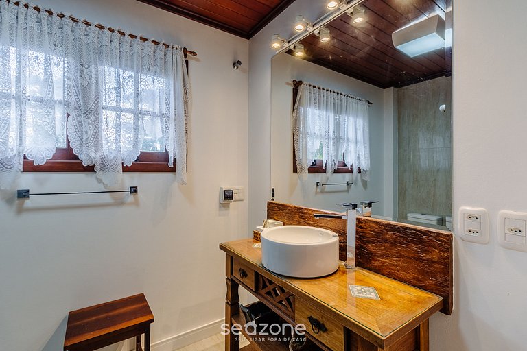 Apto dúplex c/ suite y chimenea en Gramado RLN204