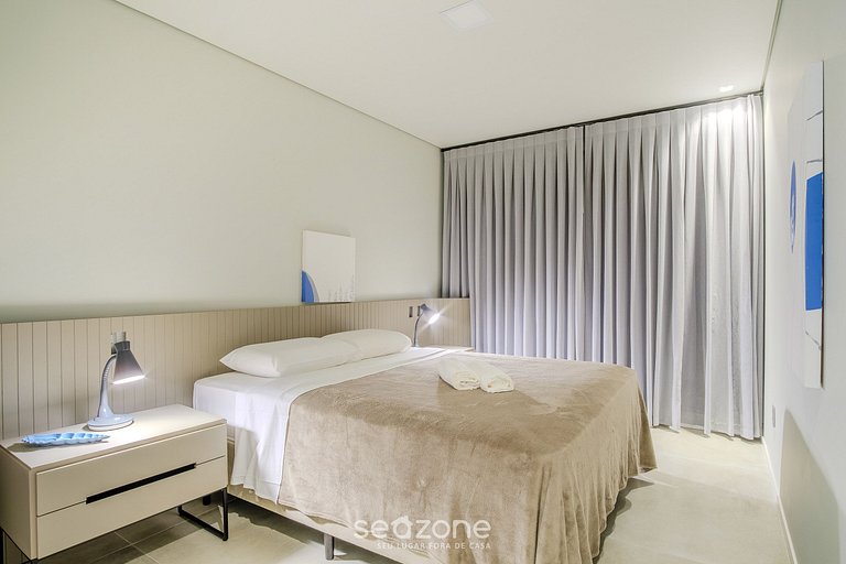 Casa moderna c/ piscina ao lado do Surfland ROI009