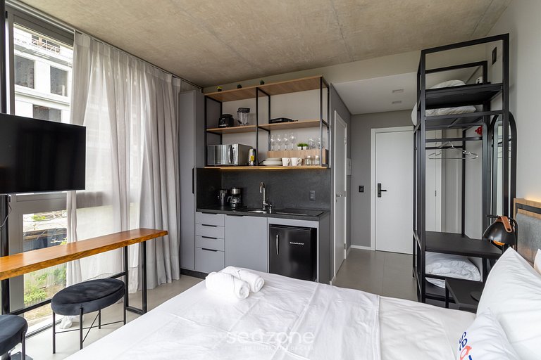 Moderno estúdio vista beira mar em Jurerê SPJ0205