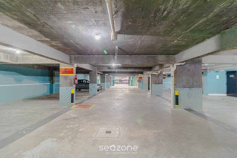 Studio moderno em prédio com piscina RUP0603