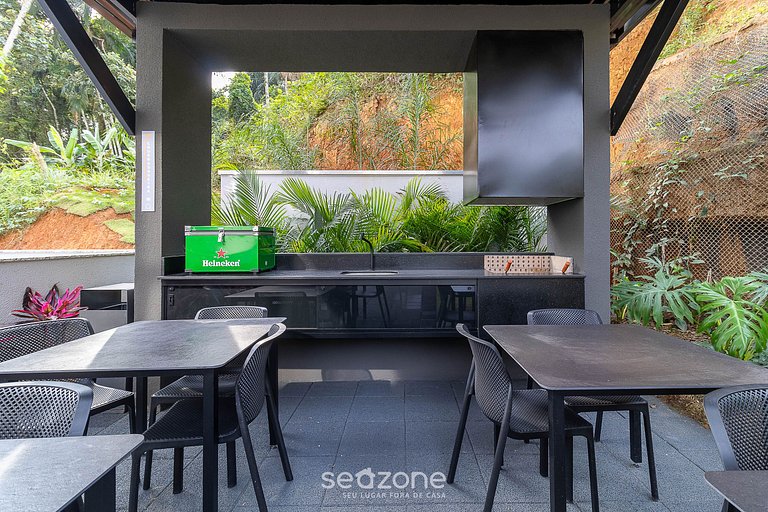 Estudio moderno en edificio con piscina RUP0603