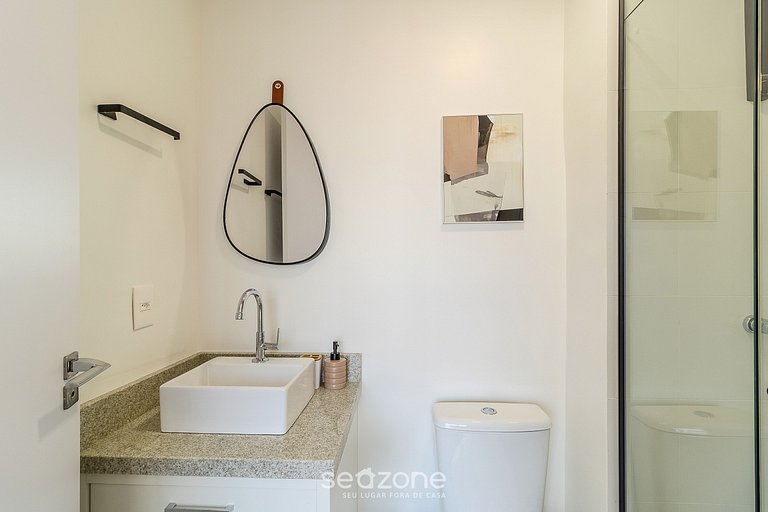 Studio Charmoso em Prédio com Piscina RUP0203